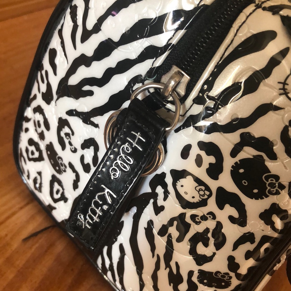 Hello Kitty LougeFly Speedy ❤️ ! - Picture 4 of 8